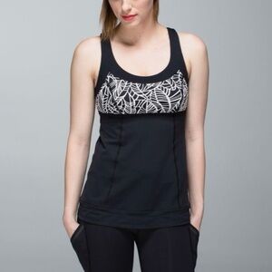 Lululemon Run: Ta Ta Topper Black / Pretty Palm Black Angel Wing 4